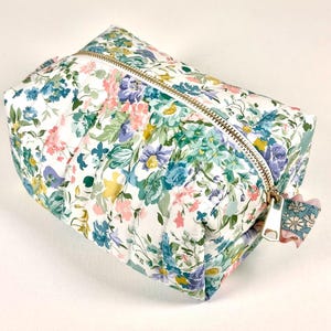 Liberty London Quilted Bag, Makeup, Travel, Cosmetic, Toiletry, Gift for Bridesmaid Mom, Handmade, Tana Lawn Bridgerton, Floral, Organizer