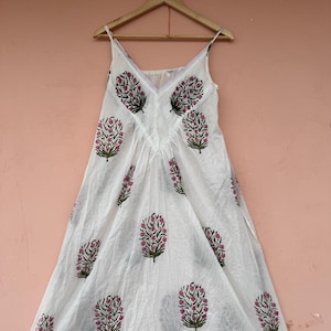 Sleeveless V Neck Lace Nightgown in Cotton, Elegant Women&#39;s Sleep Dress, Ideal Gift for Her