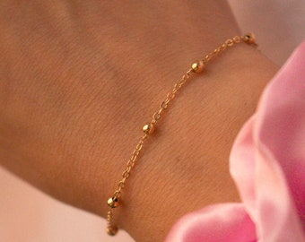 Dainty Minimal Gold Filled Bead Bracelet | Elegant Dainty Jewelry