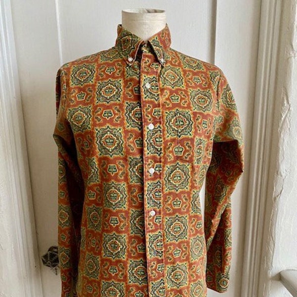 Vintage 1960's Sears Student Perma-Press Rust/Green Medallion Shirt - Small