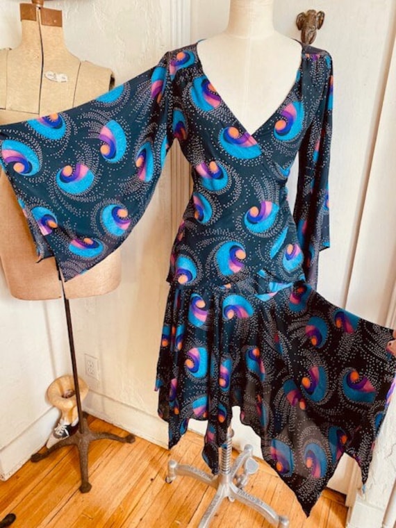women's dark blue and black angel vintage dress Gothic Sweetheart Neck Beaded Cami Floral Embroidered Bubble Mini Dress with Cape