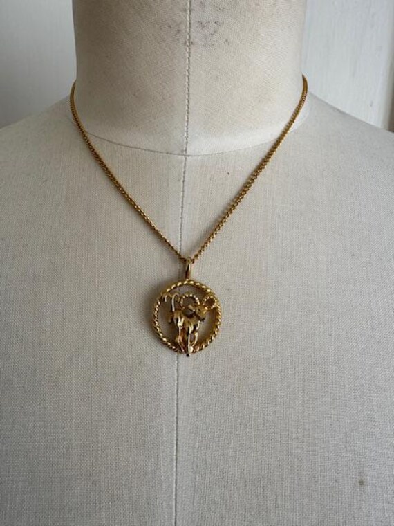 Pendentif Zodiaque Bélier Vintage Années 70 - Plaqué Or - 25x18mm - Occasion