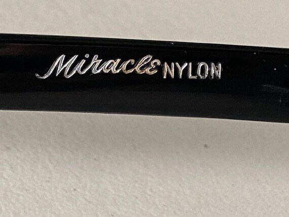 Vintage 1960's genuine "Miracle Nylon" Roy Orbiso… - image 8