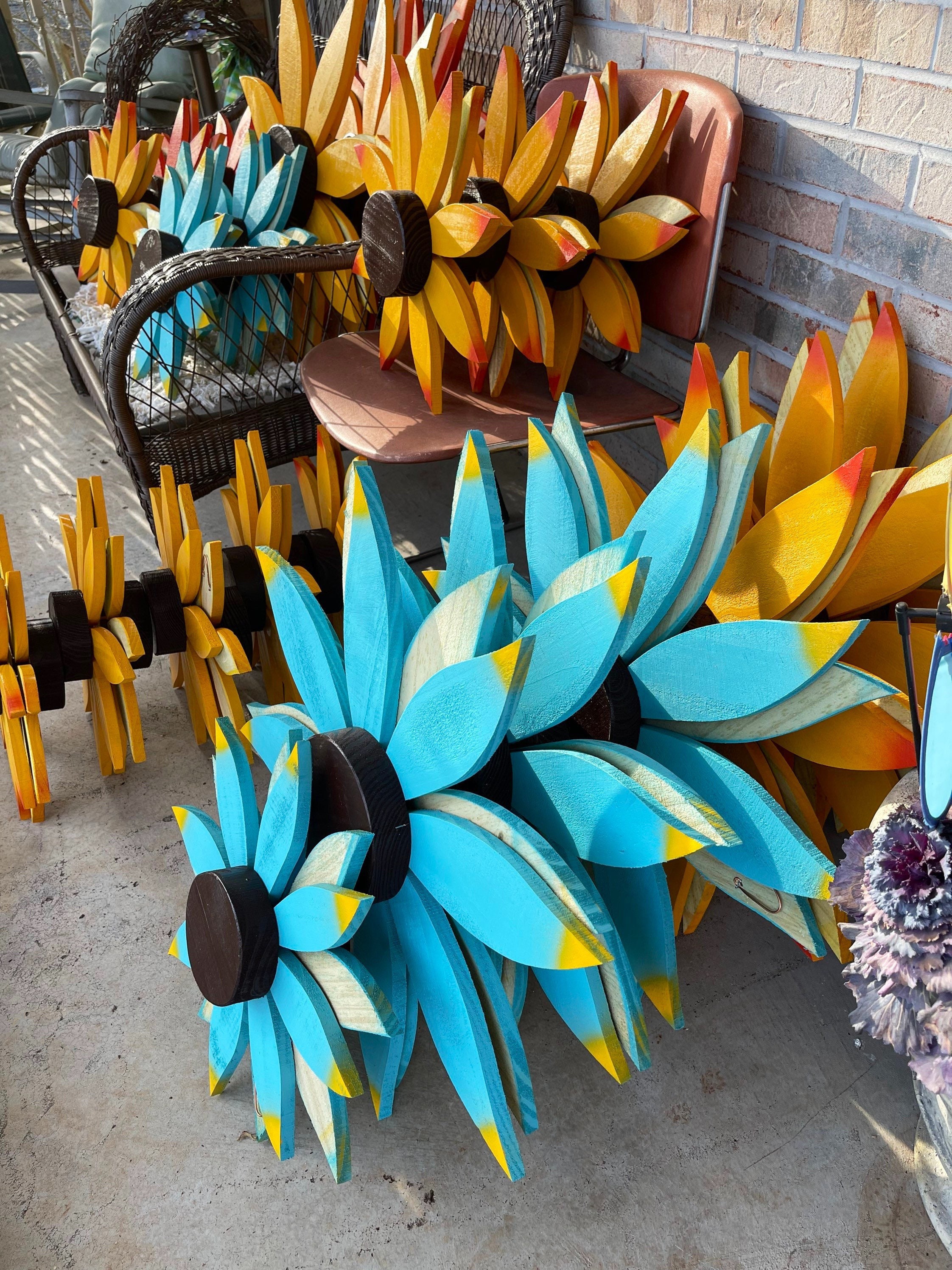 Mom and Dad Will Love These Handmade Artisan Wooden Flower Wall
