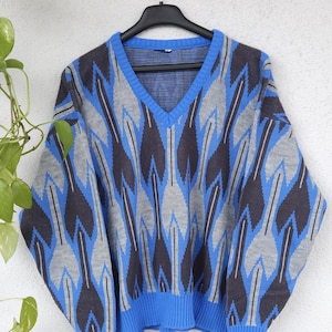 Vintage sweater with checked pattern made in Italy boho style size. S blue gray pullover sweatshirt retro 80s 90s style