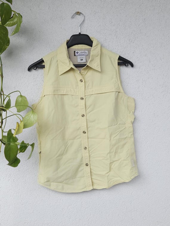 Vintage Vest Sleeveless Sports Shirt by Columbia GRT With Pockets