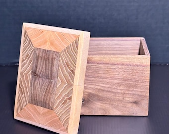 Walnut, Cherry & Brown Oak Keepsake Box – Geometric Wood Art Lid