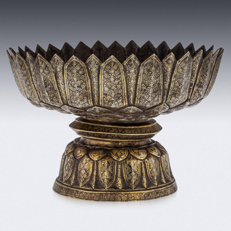 Antieke 19e-eeuwse Thaise massief zilveren vergulde Niello-emaille grote kom, Siam, ca.1800 afbeelding 3