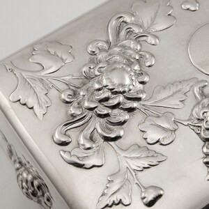 20thC Chinese Solid Silver Decorative Jewellery Box, Sing Fat c.1900 image 9