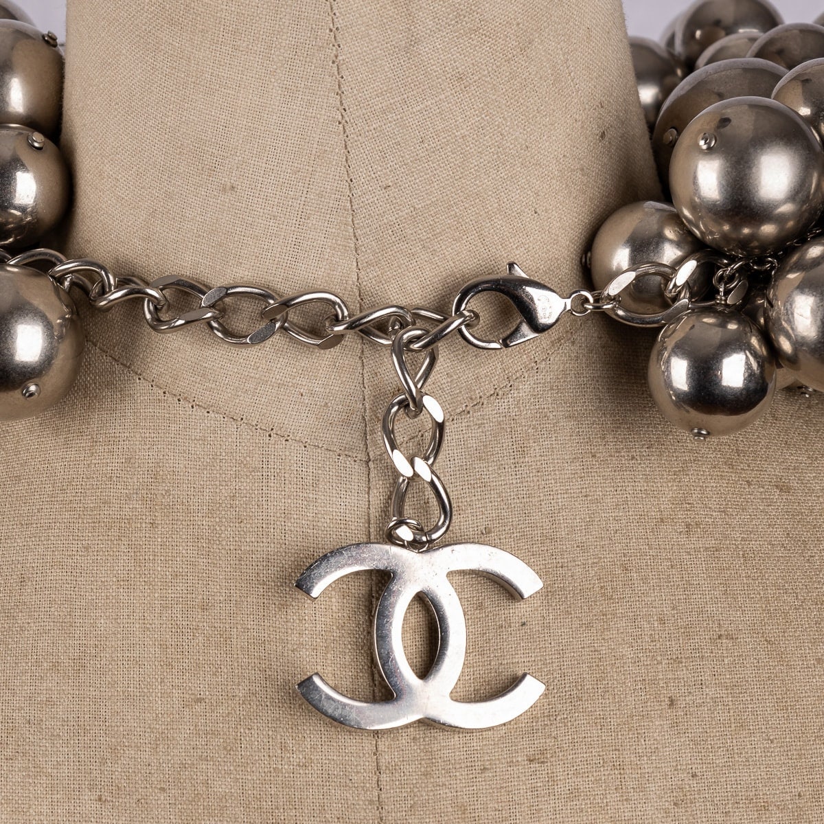 RUNWAY Chanel Pearl Ball Choker Necklace and Bracelet Set