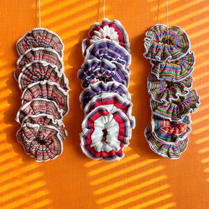 4 Pack Srunchies, Set de Scrunchies Guatemaltecos, Scrunchies Textiles, Scrunchies para el Cabello, Scrunchies Coloridos, Corbata de Cabello Colorida, Regalo para Ella imagen 7