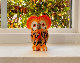 Clay Owl, Miniature Owl, Party favor, Unique friendship gift, Handmade owl, Hand painted figurine, Home Decor, Good Luck Owl