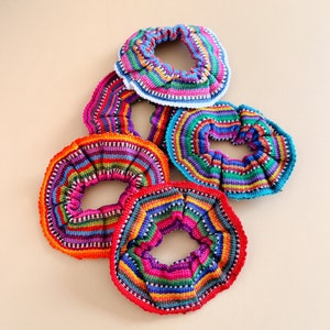 4 Pack Srunchies, Set de Scrunchies Guatemaltecos, Scrunchies Textiles, Scrunchies para el Cabello, Scrunchies Coloridos, Corbata de Cabello Colorida, Regalo para Ella imagen 3