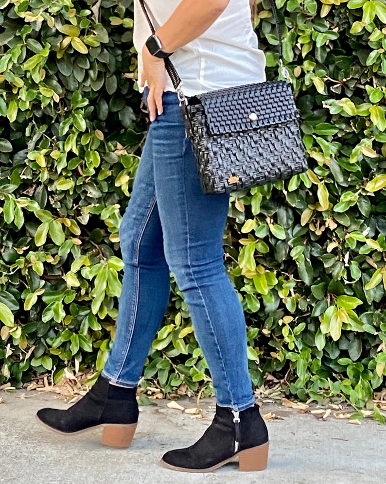 Crossbody bag Detachable Shoulder Strap The Boxy Bag Shoulder bag