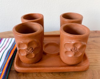 4 Pottery Tequileros and Dish, Set of 4 Cups, Shot Clay Glasses, Red Clay Pottery, Handmade in Guatemala, Barro Rojo, Party Gift Set