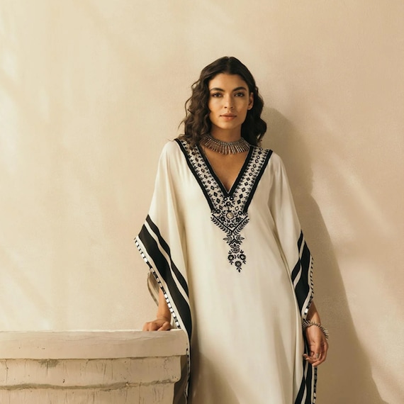 brown knee length dress Tuckernuck Chocolate Long Sleeve Sara Maxi Brown / XL NPU-HERSHE-202430 Colour:Nude Princess Diana porcelain doll The combination of these