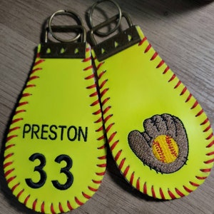 Softball Keychain for Team Softball Gift for Player Gift for Softball Coach Softball Bag Charm Bag Tag Key Chain for Softball Mom/Dad