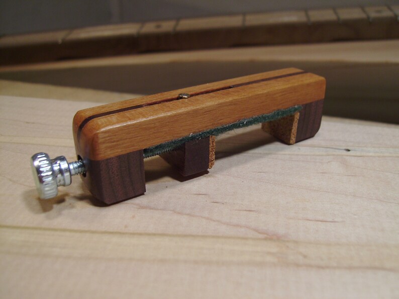 Appalachian Mountain Dulcimer Capo Made of Cherry and Walnut / Walnut