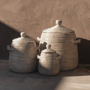 Round Basket with Lid and Handles Storage & Laundry Hamper Handwoven Natural Coiled Seagrass Basket Wicker Basket Tall Basket image 5