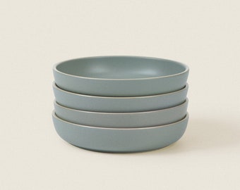 Service d'assiettes creuses en céramique, Collection de vaisselle en céramique mate, Plat à pâtes en céramique fini à la main, Vaisselle d'assiettes modernes, Cadeau de pendaison de crémaillère