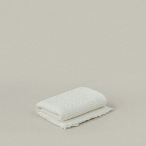 White Cotton Waffle Towel Set, Washcloths Hand & Bath Towels, Soft Quick Drying Towels, Waffle Weave Spa Towel Housewarming Gift image 6