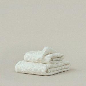 White Cotton Waffle Towel Set, Washcloths Hand & Bath Towels, Soft Quick Drying Towels, Waffle Weave Spa Towel Housewarming Gift Complete Towel Set