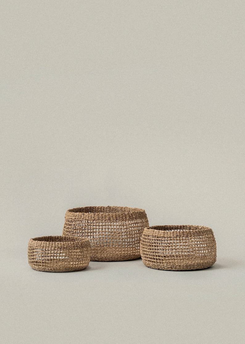 Round Seagrass Storage Basket for Home Organization, Floor Basket for Blankets, Organic Boho Decor Handwoven Basket, Housewarming Gift Ideas image 8