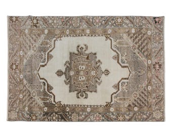 Vintage Kayseri Turkish Rug: Faded Taupe Medallion, 4 x 6.6 ft