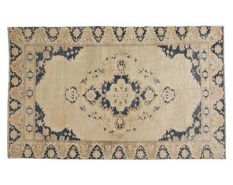 Vintage Taşpınar Wool Rug: 5.1 x 8.9 ft, Anatolian Home Decor