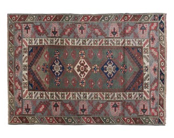 Vintage Döşemealtı Wool Rug: Handwoven Tribal Art, 4x6 ft