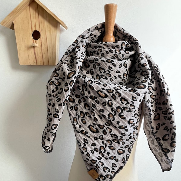 Muslin cloth LITTLE LEO for babies and kids - available as triangle or square in Leo Muslin XXL cloth children animal print