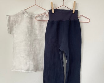 Pantaloni realizzati in mussola LUTZ in taglia. 50-128, pantaloni di mussola in tanti colori con stelle o pois bianchi