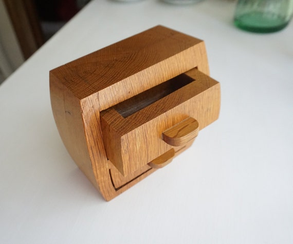 Vintage Handmade Wooden Toothpick or Jewelry Box - image 2