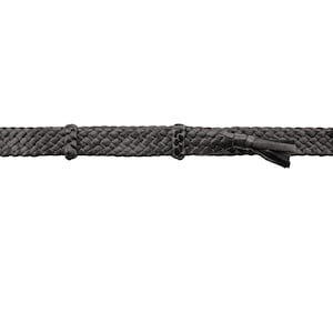 Peut inclure: Une ceinture en cuir tress&eacute; noir avec un pompon &agrave; l'extr&eacute;mit&eacute;.
