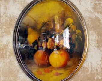 Ovaal schilderij 25 x 30 cm Verticaal stilleven met kaars en fruit (druiven, peer, appel) Olieverfschilderij Houten lijst Gemaakt in Italië