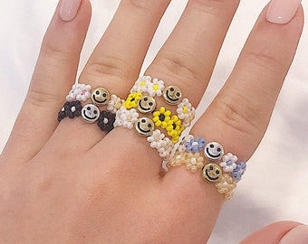 Y2K Smiley Face Beaded Flower Ring (made to order)