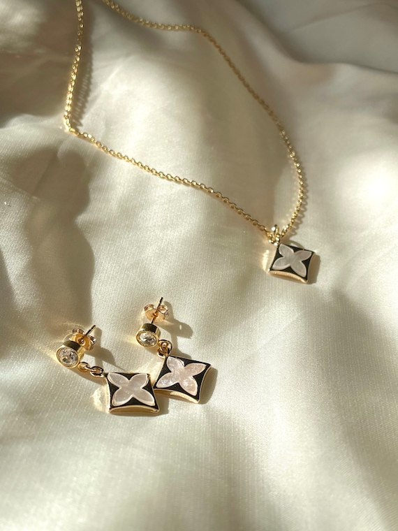 Enamel Filled Clover Earrings and Necklace Set 18k Cubic 