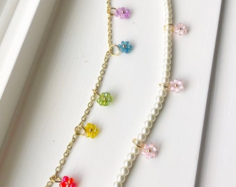 Beaded Flower Necklace w/ Chain/Pearls