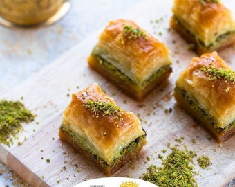 Gulluoglu Baklava turc 21 pièces (1,65 lb - 750 gr), métal - boîte en fer blanc, expédition quotidienne fraîche d'Istanbul/Turquie