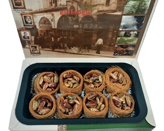 Gulluoglu Pistachio Bird's Nests Baklava (Osh El Bulbul), 8 pieces (8.8oz - 250gr) (Pack of 1), daily fresh shipment from Istanbul/Turkey