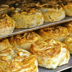 Gulluoglu Rolled Savory Cheese Pie (Gülbörek), 3 Pieces (Pack of 1), daily fresh shipment from Istanbul/Turkey