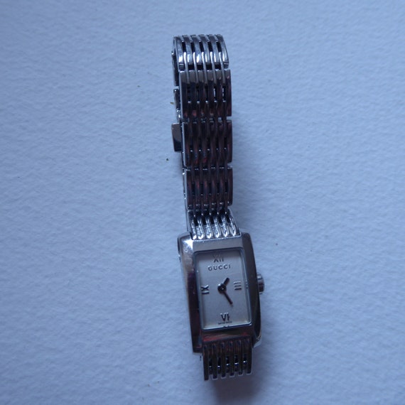 Gucci 8600L Ladies Watch - Etsy UK