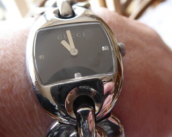 Gucci Ladies Silver Plate 121.5 Watch 