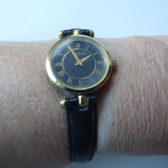 Ladies Gucci 2000L G/T Enamel Cased 