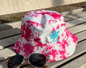 Our fab FUSCHIA SHOCK bucket hat! Comfy cotton sun hat + excellent quality. One size. A perfect gift for the Festival goer in your life!