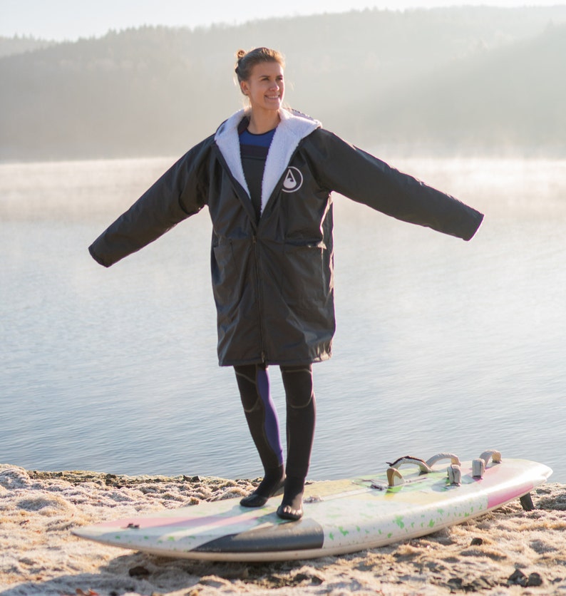 Get ready for fun All weather BISO SHERPA poncho/changing swim robe Winter surf,SUP & wild swim. Super warmwaterproof. A great Gift image 4