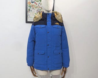 Chaqueta acolchada The North Face / Parka azul para adolescentes con protección térmica, capucha desmontable y ribete de piel / Talla S para mujer pequeña