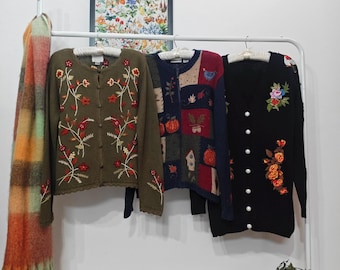 M size vintage fall sweaters |  | womens cardigan medium | fall leaves, red roses, harvest, pumpkins, patchwork, tiger appliques