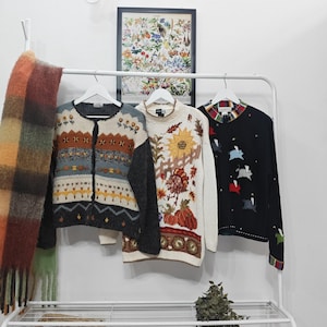 M-Lサイズのヴィンテージ秋冬セーター｜90年代～2000年代風レトロ手編み刺繍カーディガン｜レディースMサイズ/Lサイズ