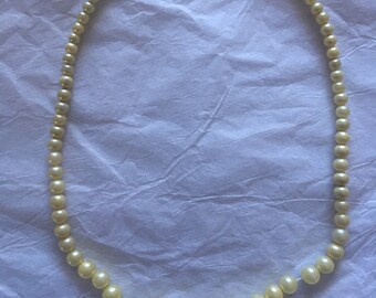 Vintage faux pearl necklace